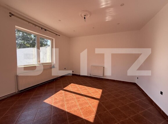 Casa de închiriat 3 camere Semicentral - 207691CI | BLITZ Satu Mare | Poza1