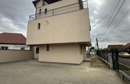 Apartament cu 3 camere, 100 mp, zona Aurel Vlaicu 