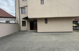 Apartament cu 3 camere, 56 mp utili, zona Aurel Vlaicu 