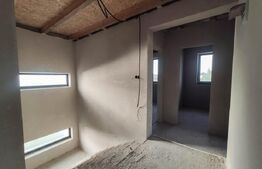 Casa de vanzare, 131 mp, 5 ari teren, zona Paulesti