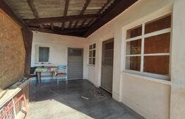 Casa de vanzare, 77 mp, teren 38 ari, zona Viile Satu Mare 