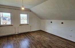 Casa de vanzare, cu 5 camere, 176 mp, teren 861 mp, zona Ciucului