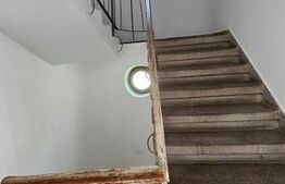 Casa cu 2 apartamente de 3 camere in centru