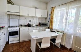 Casă, de vanzare, cu 6 camere, 300 mp, zona semicentrala