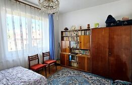 Casă, de vanzare, cu 6 camere, 300 mp, zona semicentrala