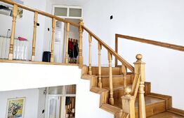 Casă, de vanzare, cu 6 camere, 300 mp, zona semicentrala