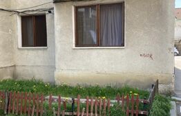 Apartament de vanzare, cu 3 camere, zona centrala