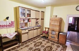 Casă tradițională din lemn, cu teren de 600 mp. - Bodoc 