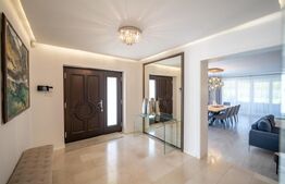 Casă de vanzare, cu 5 camere, 280 mp, zona Nord