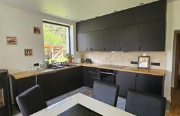 Proprietate de vanzare, cu 5 camere, 202 mp, statiunea de schi, SkiGyimes