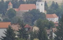 Apartament cu 3 camera, zona Spitalului