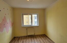 Apartament de vanzare, cu 3 camere, etaj 2 – str. Sporturilor, Sf. Gheorghe