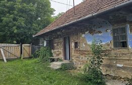 Teren cu casă veche de vânzare – Lisnău Vale, jud. Covasna 