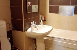 Apartament cu 3 camere, 72 mp, Simeria