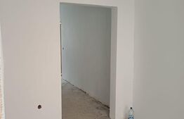 Casa de vanzare cu  2 camere ,Curtea41 - Tg Secuiesc, zona centrale