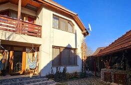 Vilă spațioasă cu 5 dormitoare și curte de 730 mp