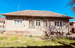 Casa si gradina in Bodoc