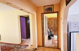 Apartament generos: 97,5 mp, 5 camere, 2 băi mari