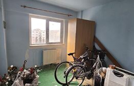 Apartament generos: 97,5 mp, 5 camere, 2 băi mari