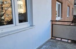 Apartament 3 camere, 2 băi – complet renovat, etaj 1, semicentral