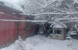 Casă tradițională cu teren generos – Covasna Voinesti