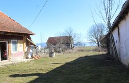 Casă batraneasca cu teren generos - Telechia