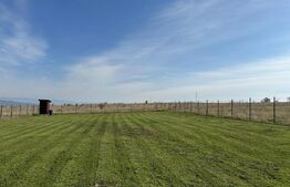 Teren intravilan imprejmuit intr-o zona panoramica