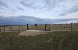 Teren intravilan imprejmuit intr-o zona panoramica