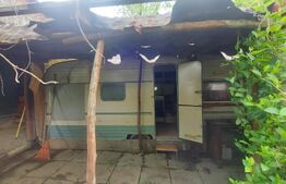 Casa cu teren de 8.570 mp cu iaz si livada I Bacel