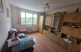 Apartament cu 2 camere decomandate.