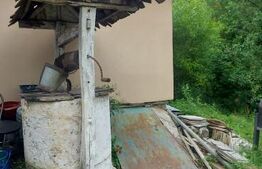 Valcele - 3 Case + 1.980 mp teren intravilan I Ape minerale și aer curat 