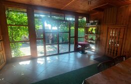 Vila cu teren intravilan, 4.400 mp, Valcele