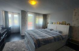 Vila cu teren intravilan, 4.400 mp, Valcele