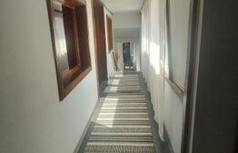 Vila cu teren intravilan, 4.400 mp, Valcele