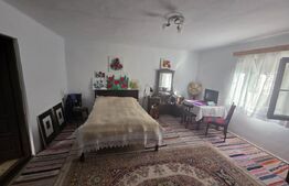 Casă tradițională din lemn – refugiul perfect într-o oază de liniște