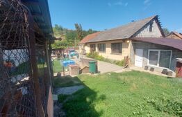 Casa individuala, 120 mp, teren 1.800 mp, zona Araci