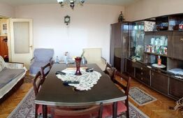 Apartament 3 camere de vanzare, 66 mp, zona Simeria