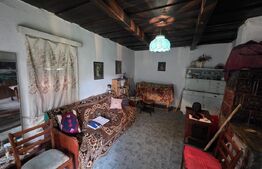 Casa de lemn, 55 mp, teren 3.618, zona Moacsa