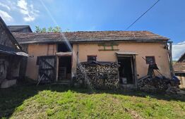 Casa de caramida, 3 camere, teren 1.208 mp, satul Micfalau