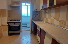 Apartament 3 camere, 67 mp, zona Simeria