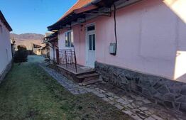Casa 70 mp, teren 920 mp, satul Micfalau