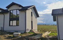 Casa tip duplex, de 97,7 mp, 3 camere, teren 260 mp, in Cisnadie