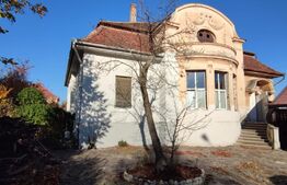 Apartament la casa, 63 mp, 220 mp teren, strada Victoriei