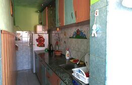 Garsoniera, 28 mp, decomandata, in Broscarie