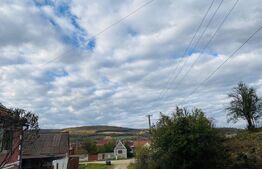 Casa de 70 mp, cu teren de 2000 mp, Sat Hosman