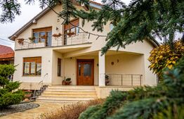 Casa deosebita, 3000 mp de teren, Calea Plopacii