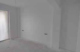 Apartament 87mp, 2 bai, si gradina cu terasa, zona Ciresica