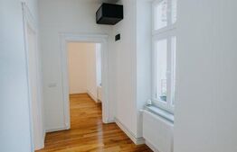 Apartament cu 3 camere, cu finisaje de calitate superioara, situat în zona Ultracentrală