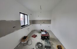 Casa individuala având 4 camere, 120 mp, teren 430 mp, Cristian