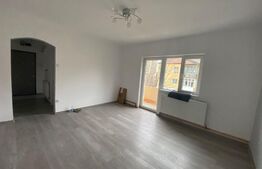 Apartament 2 camere semidecomandat, 38 mp, zona Cedonia 